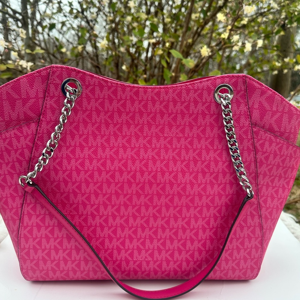 Michael Kors Jet set large chain shoulder tote Dragonfruit mk logo - Picture 7 of 16